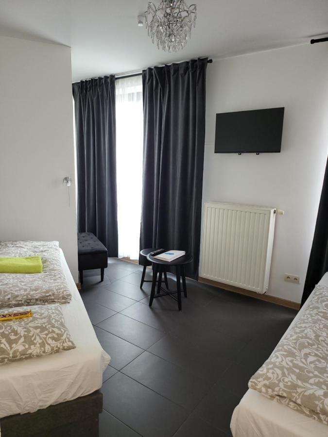 Amber Hostel Szlak Cracovia Exterior foto